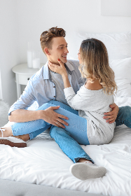 揭秘王李丹妮男友的真实身份与恋爱故事 揭秘王李丹妮男友的真实身份与恋爱故事